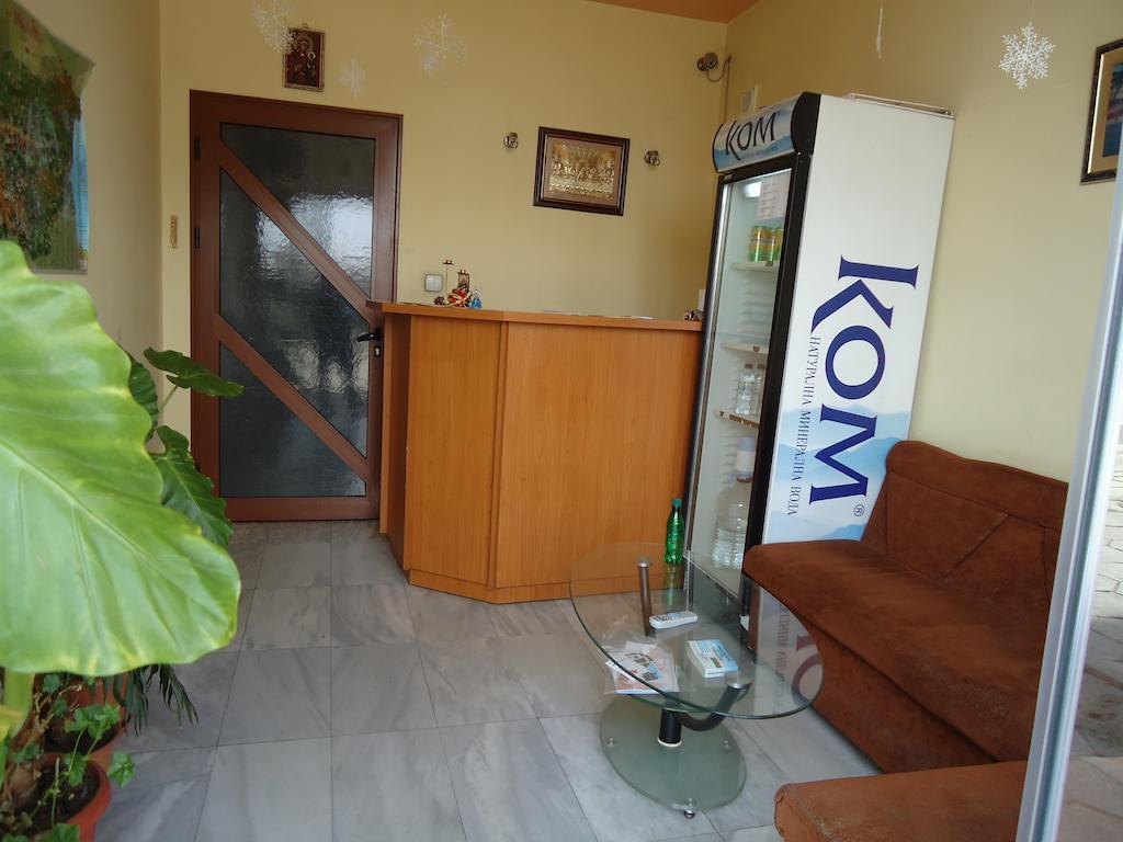 Dionis Hotel Petrich  ภายนอก รูปภาพ