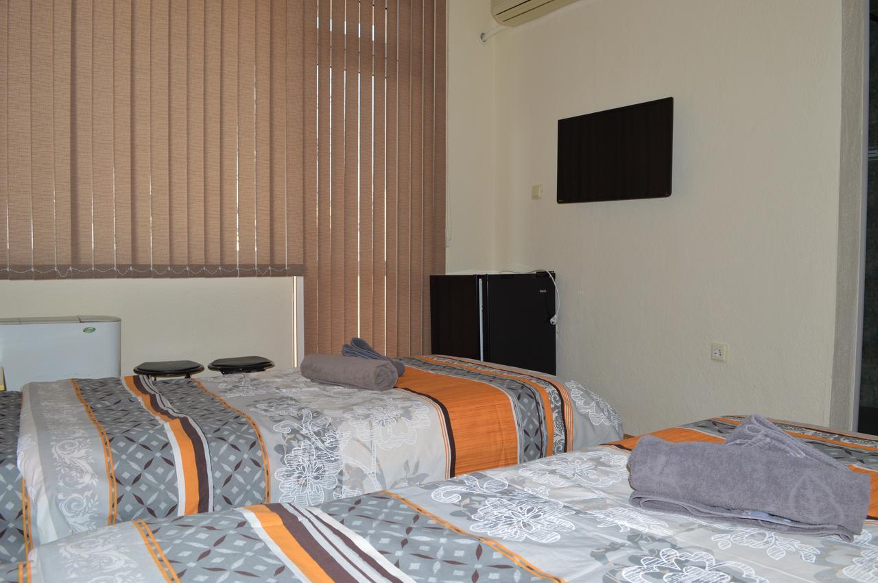 Dionis Hotel Petrich  ภายนอก รูปภาพ