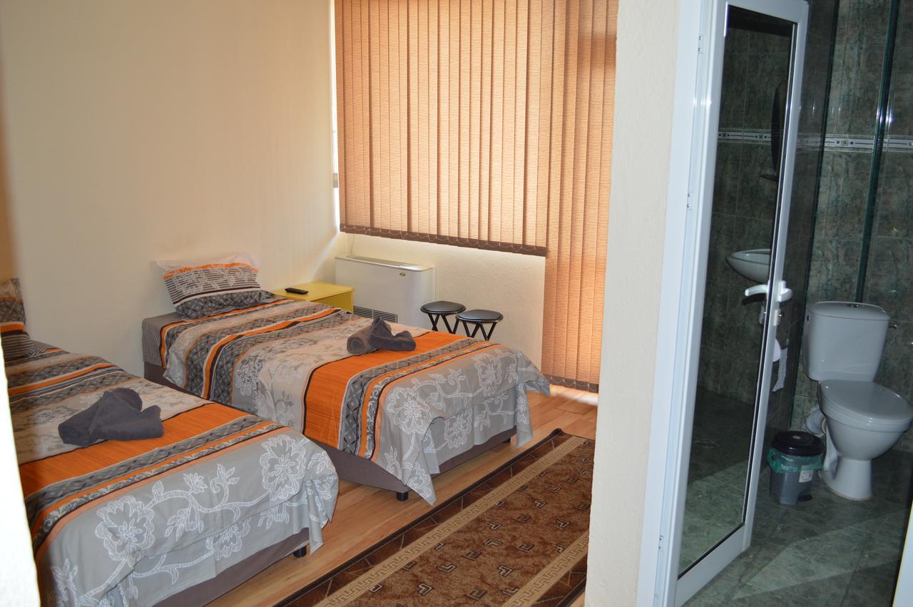 Dionis Hotel Petrich  ภายนอก รูปภาพ
