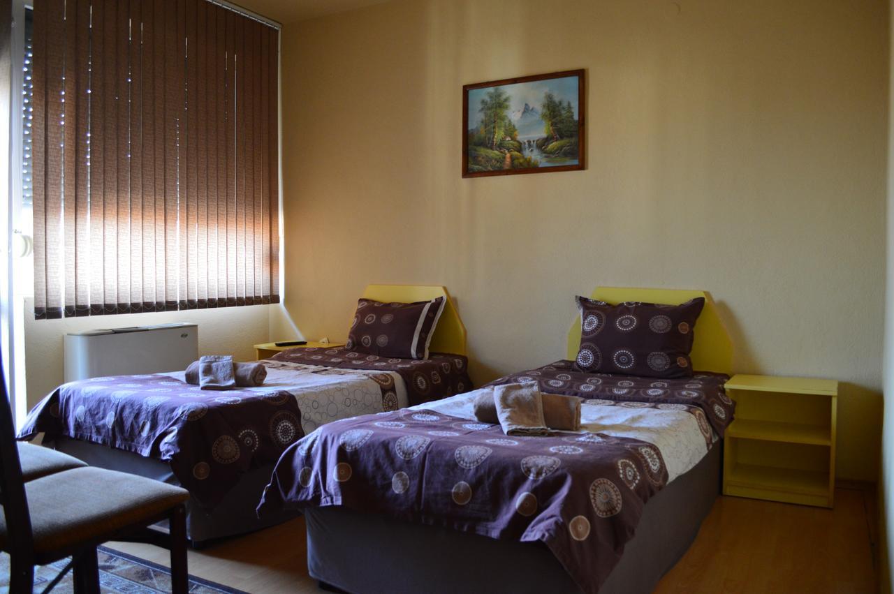 Dionis Hotel Petrich  ภายนอก รูปภาพ