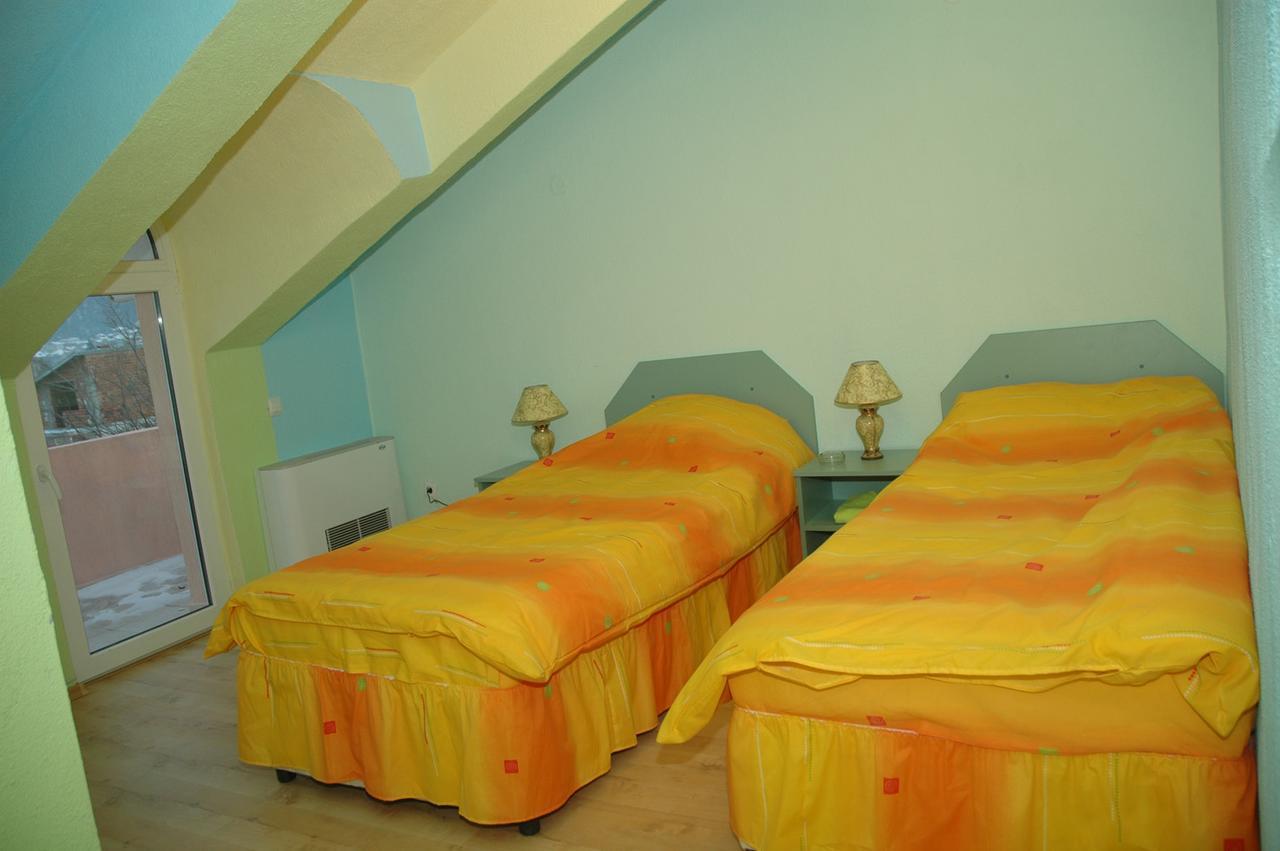 Dionis Hotel Petrich  ภายนอก รูปภาพ